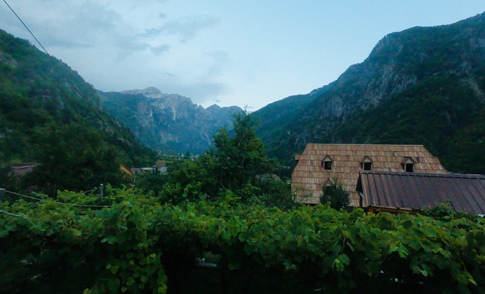 #11__Bosna i Hercegovina, Montenegro & Albania | Beer with Travel